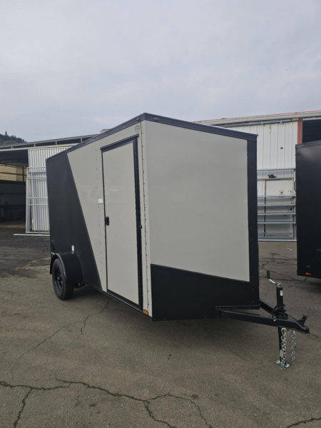 New ENCLOSED CARGO 2026 Continental VHW612SA 3500 GVWR BLACK PACKAGE LOADED RAMP