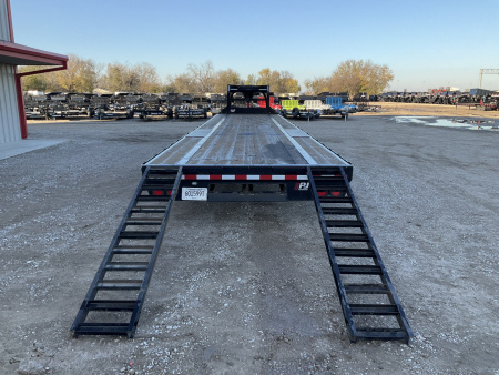 Used 2025 PJ 102"x40' GN Flatbed- LX