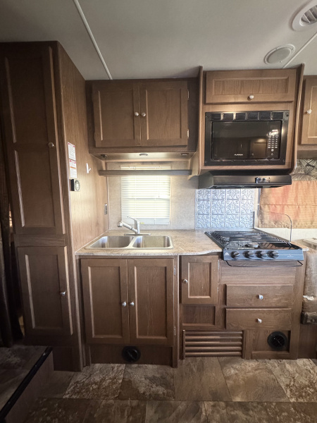 Used 2016 Coachmen Leprechaun Class C