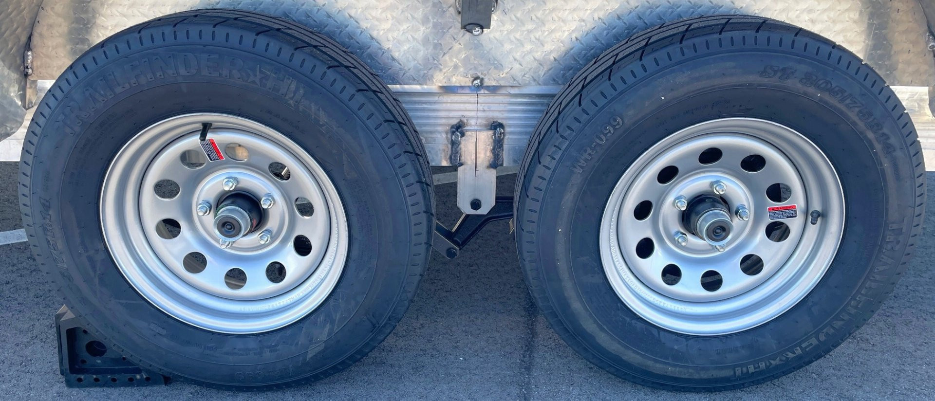 New Cherokee 14'x76" Tandem Axle Aluminum Utility Trailer 7000 GVWR