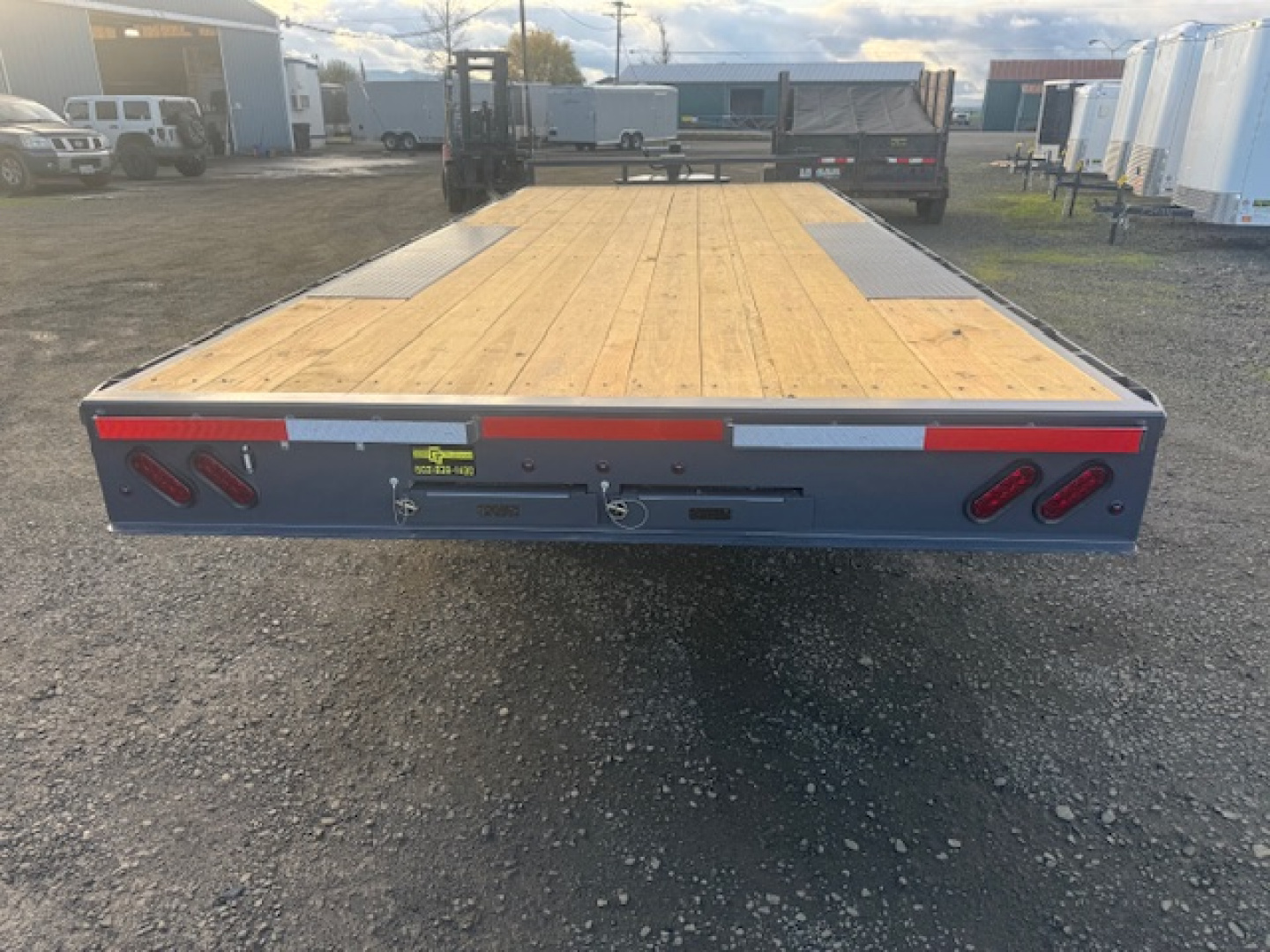 New 2026 LAMAR TRAILERS F8 102x20 14K Deckover Trailer