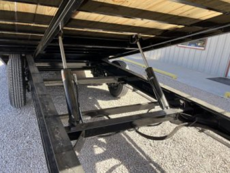 New 2026 PJ 102"x28' Gooseneck Deckover Hydraulic Tilt Trailer – T8