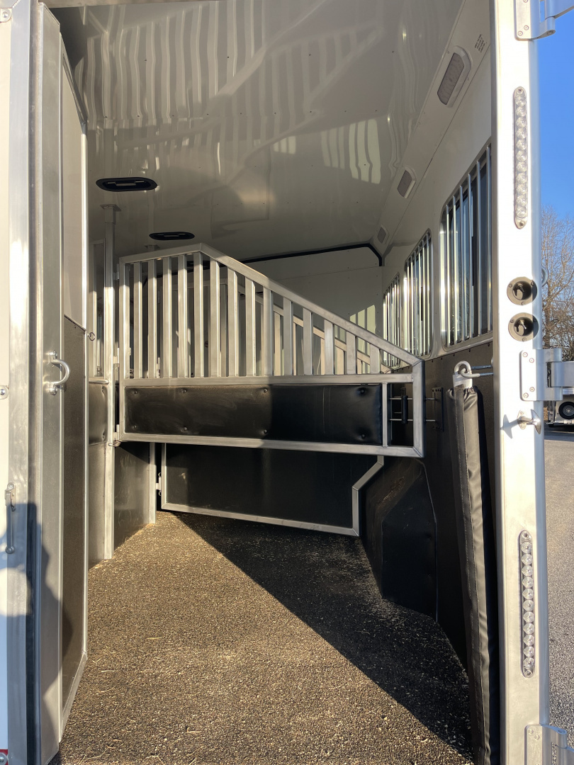 Used 2025 Merhow Trailers SUMMIT 8314 DA Horse Trailer