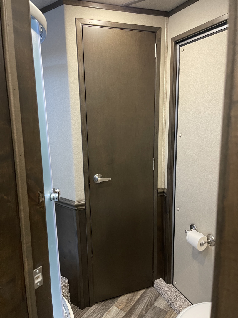 Used 2025 Merhow Trailers SUMMIT 8314 DA Horse Trailer