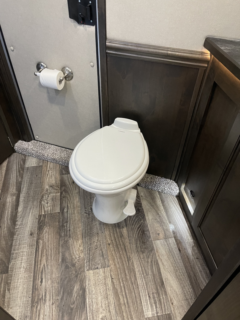 Used 2025 Merhow Trailers SUMMIT 8314 DA Horse Trailer