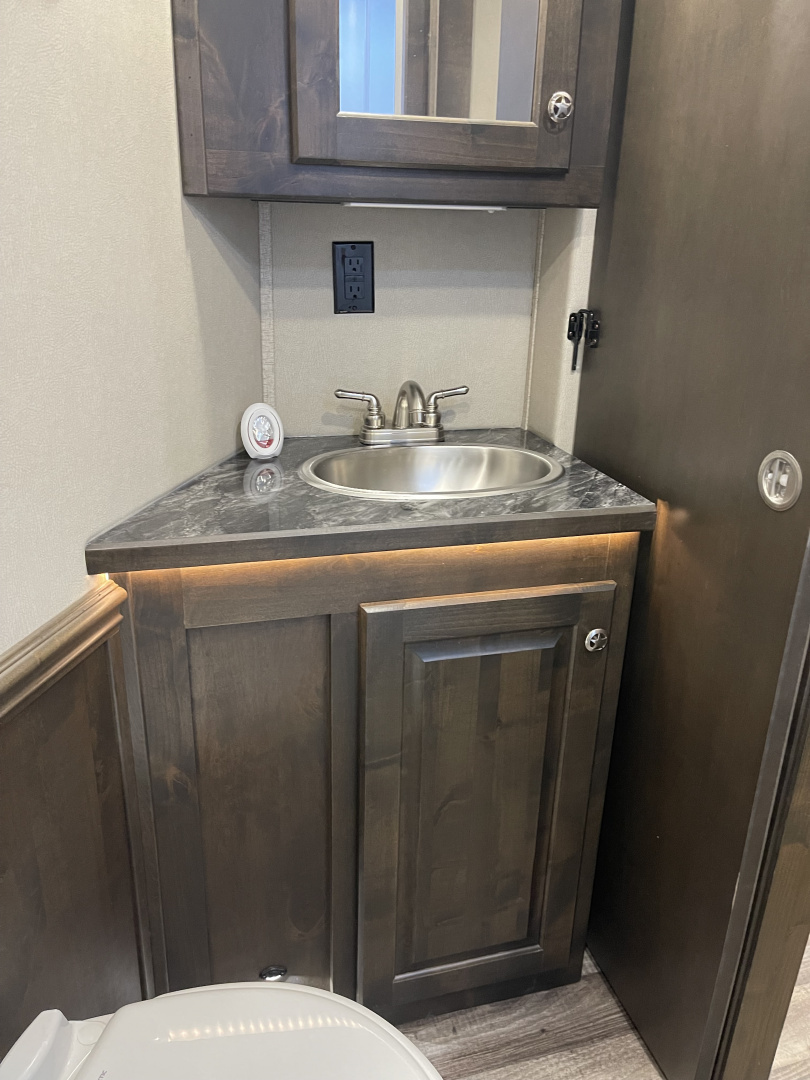 Used 2025 Merhow Trailers SUMMIT 8314 DA Horse Trailer