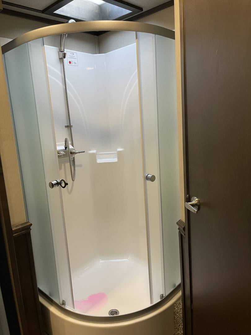 Used 2025 Merhow Trailers SUMMIT 8314 DA Horse Trailer