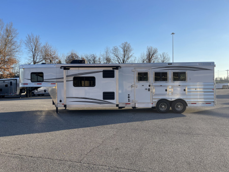 Used 2025 Merhow Trailers SUMMIT 8314 DA Horse Trailer