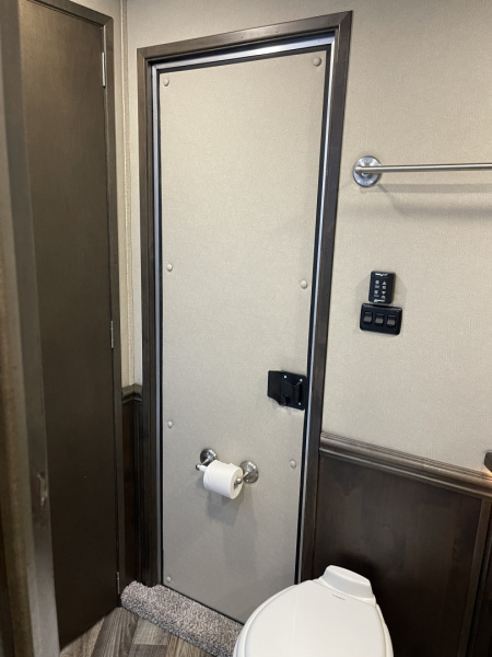 Used 2025 Merhow Trailers SUMMIT 8314 DA Horse Trailer