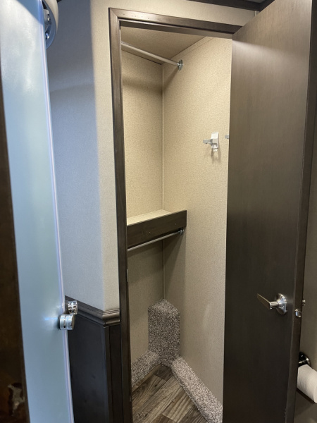 Used 2025 Merhow Trailers SUMMIT 8314 DA Horse Trailer