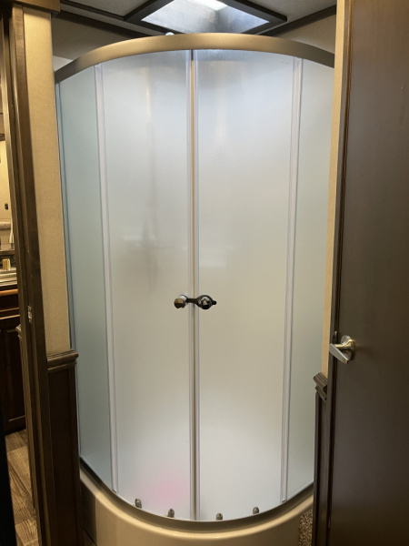 Used 2025 Merhow Trailers SUMMIT 8314 DA Horse Trailer