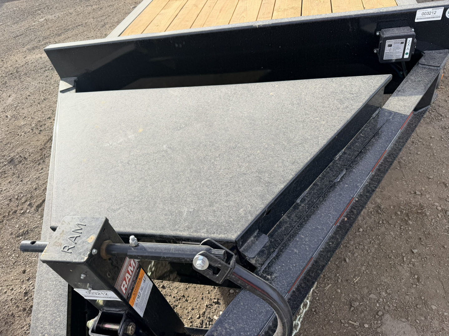 New 2026 Load Trail 7-HD22 I-Beam Equipment Hauler W/ 14ply Tires 14K GVWR