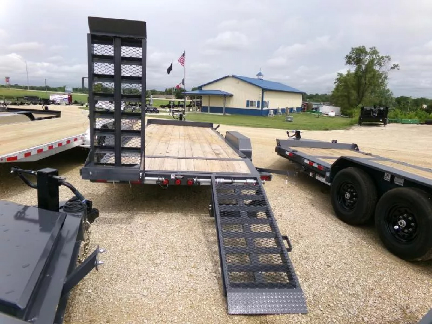 New 2026 Iron Bull 83 x 20 (18 +2 ) EWB Equipment, 16K GVWR, 2' Dovetail and Stand Up Ramps