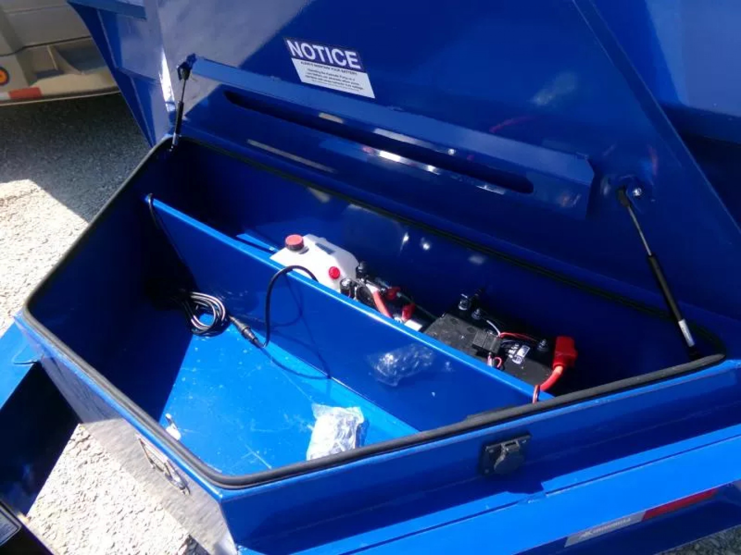 New 2026 Iron Bull 83 x 14 DWB Dump Trailer, 14,999 lb. GVWR-Brilliant Blue Dump Trailer