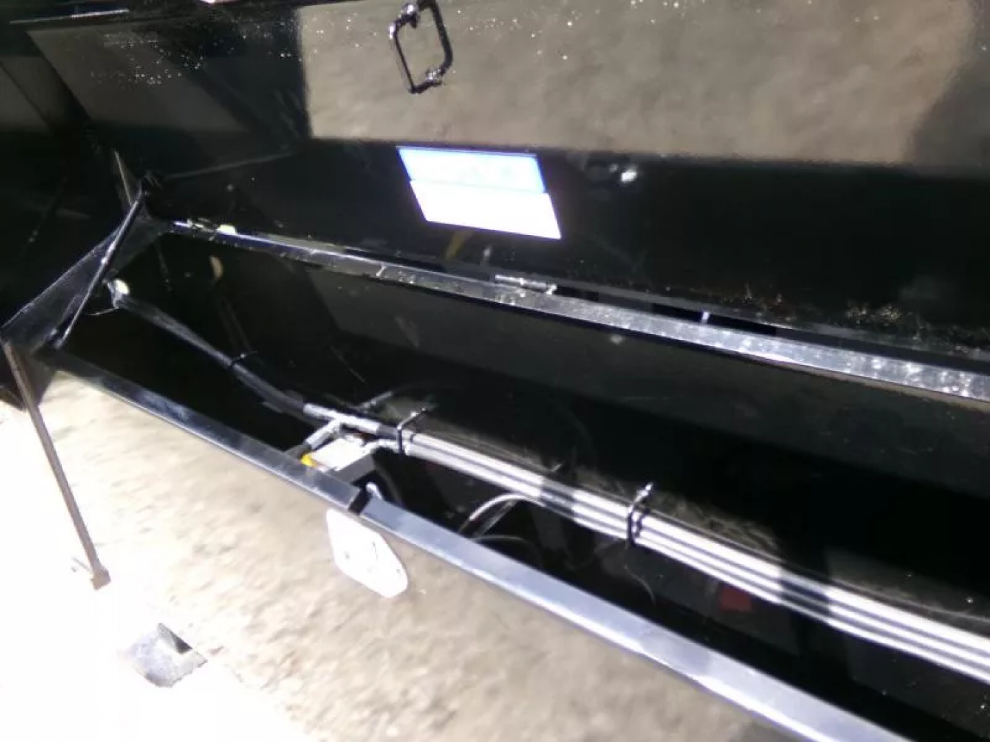 New 2026 Iron Bull 83 x 16 DHG-Gooseneck Dump Trailer with 22K GVWR , Hydraulic Jacks, Wireless Remote and 3' Sides