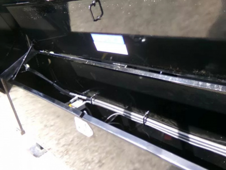 New 2026 Iron Bull 83 x 16 DHG-Gooseneck Dump Trailer with 22K GVWR , Hydraulic Jacks, Wireless Remote and 3' Sides