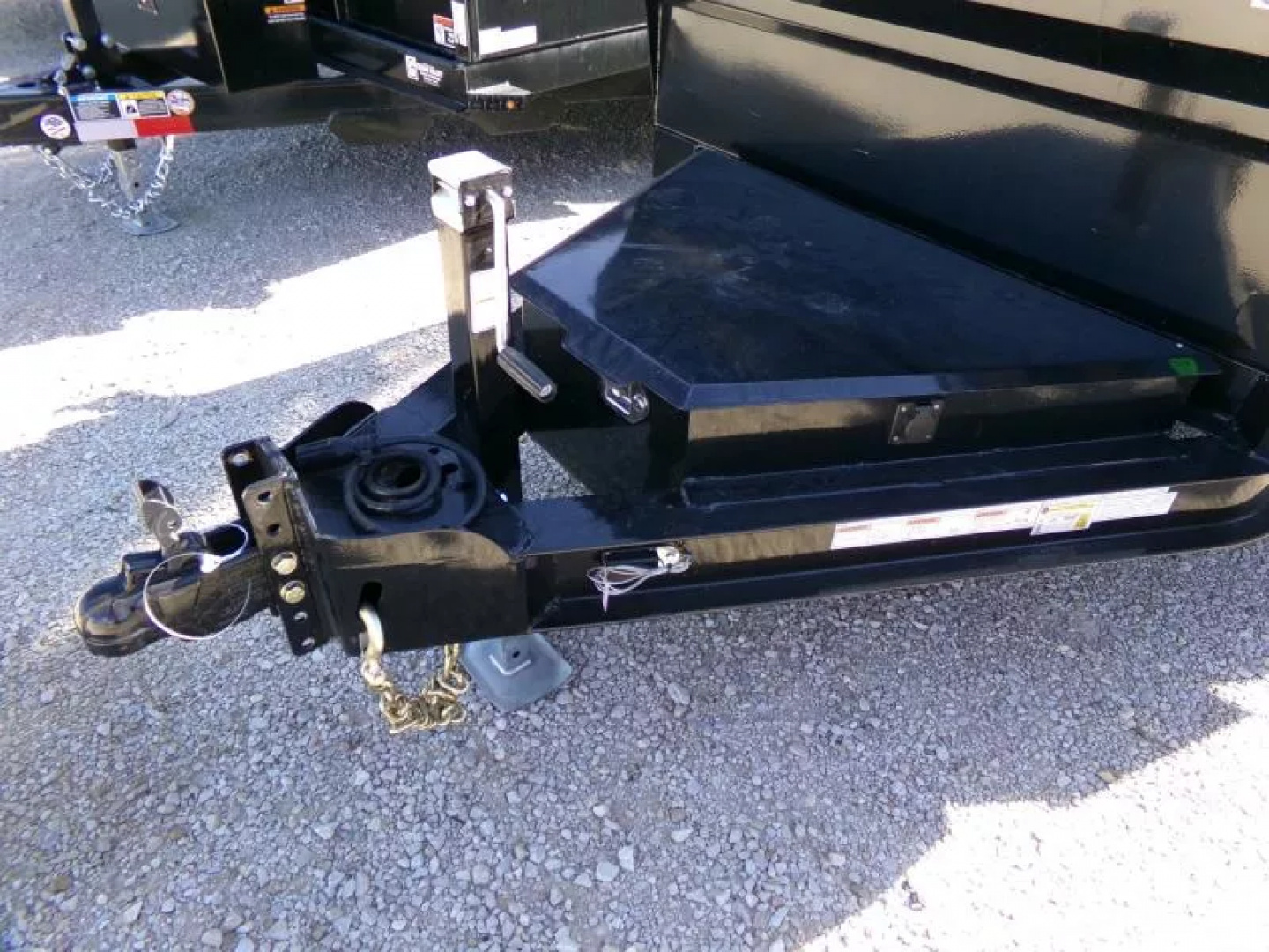 New 2026 Iron Bull 60 x 10 DTB Dump with 9,900 lb. GVWR and Scissors Hoist