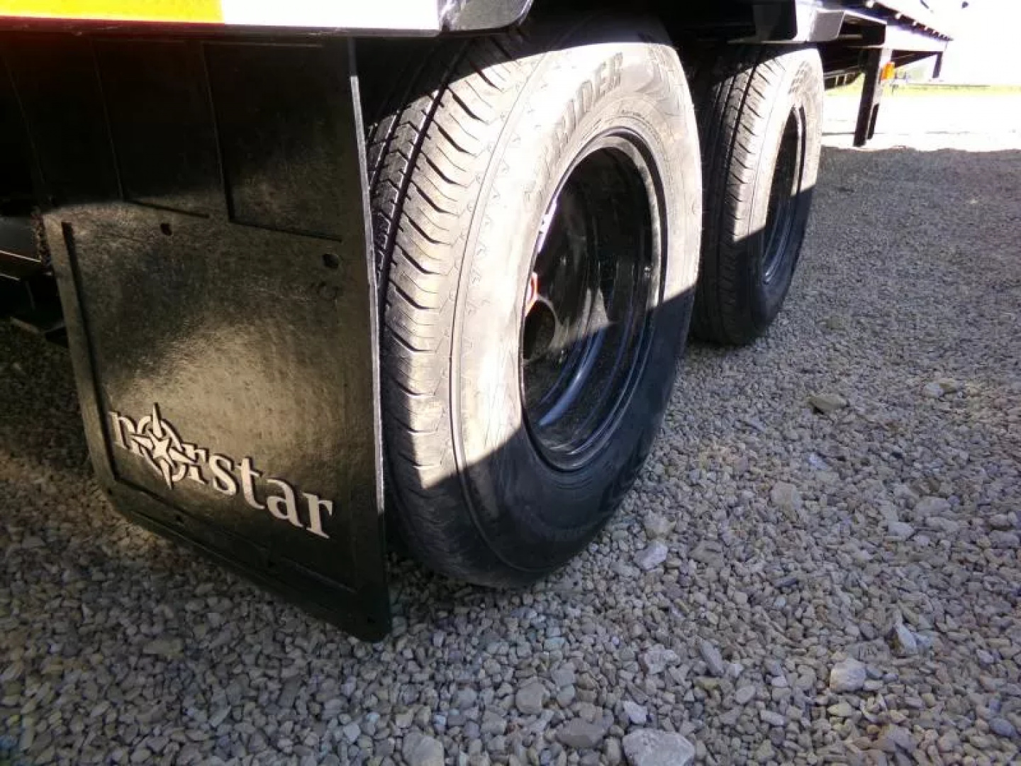 New 2026 Norstar 102 x 32 (27+5) FXG Gooseneck Deckover with 22,000 lb. GVWR, Rampage Ramps