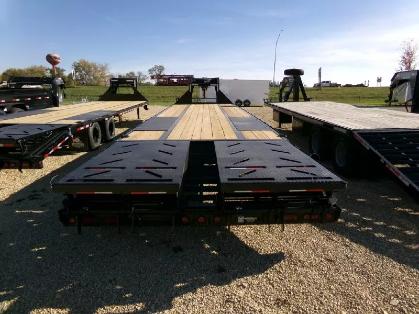 New 2026 Norstar 102 x 32 (27+5) FXG Gooseneck Deckover with 22,000 lb. GVWR, Rampage Ramps