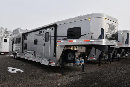 New 2026 Merhow Trailers 8416 BB Horse Trailer