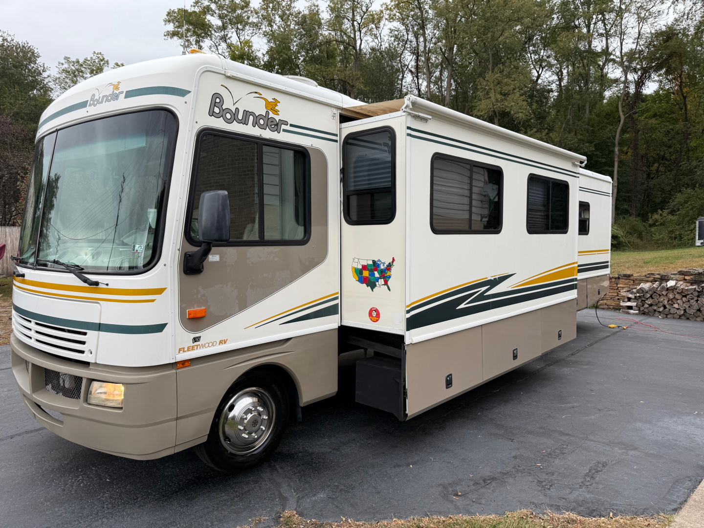 Used 2003 Fleetwood RV BOUNDER Class A