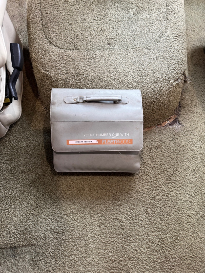 Used 2003 Fleetwood RV BOUNDER Class A