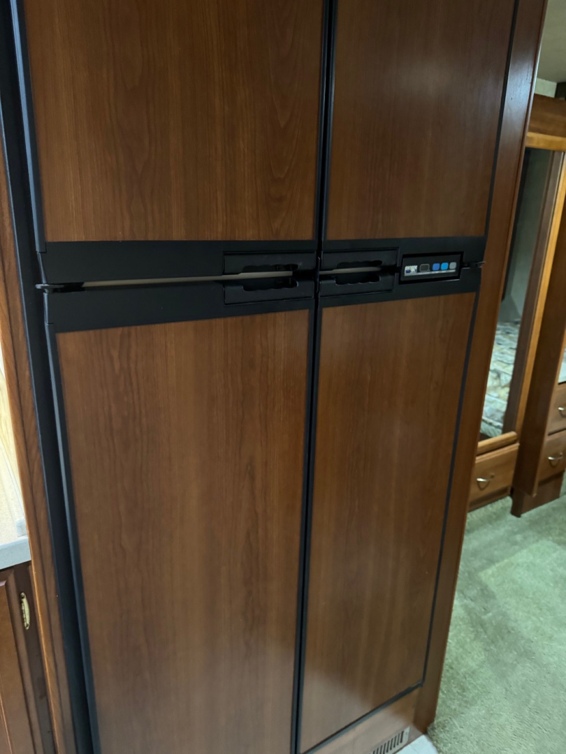 Used 2003 Fleetwood RV BOUNDER Class A