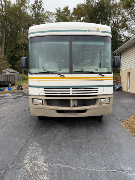 Used 2003 Fleetwood RV BOUNDER Class A