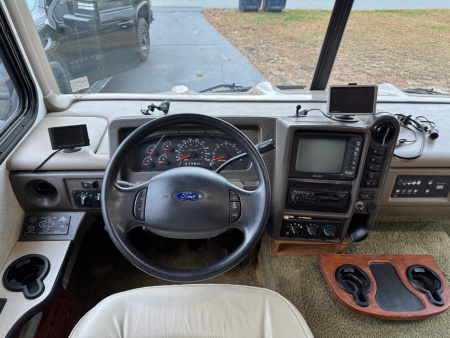 Used 2003 Fleetwood RV BOUNDER Class A