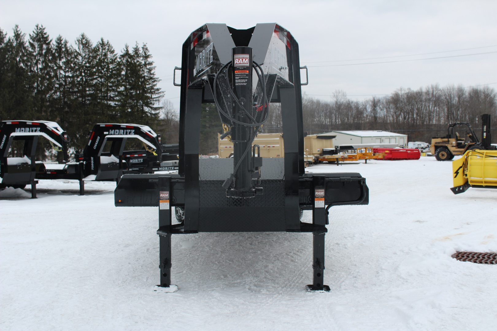 New 2026 Moritz FDGH Hydraulic Tail 32' GOOSENECK Deckover Flatbed Trailer- 25900# GVW