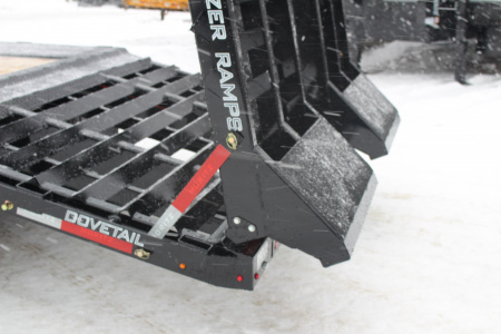 New 2026 Moritz FDPH DT 22' + 5' - Pintle Ring Deckover AIR BRAKE Equipment Trailer - 40000# GVW