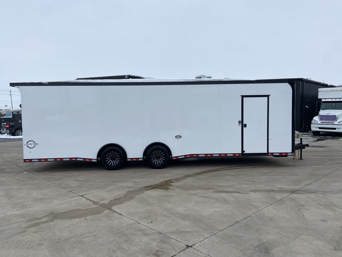 New 2026 United Trailers Limited Racing Trailer 28'