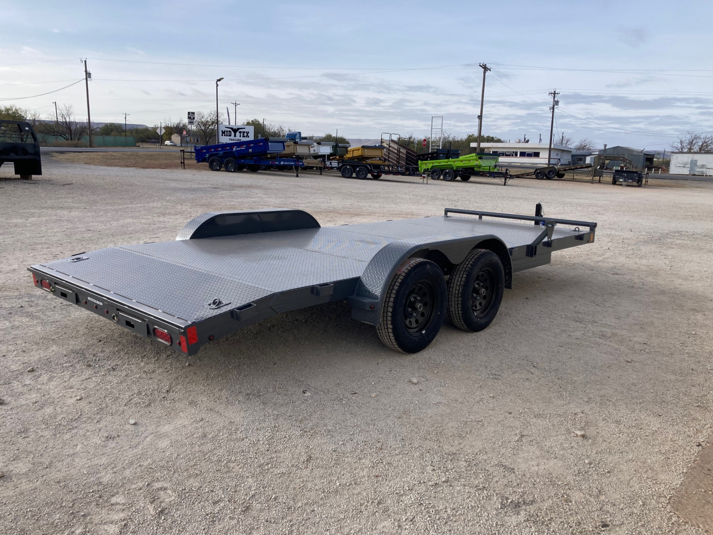 New 2026 Lamar Trailers BC 83" X 18' CE - 7K CARHAULER