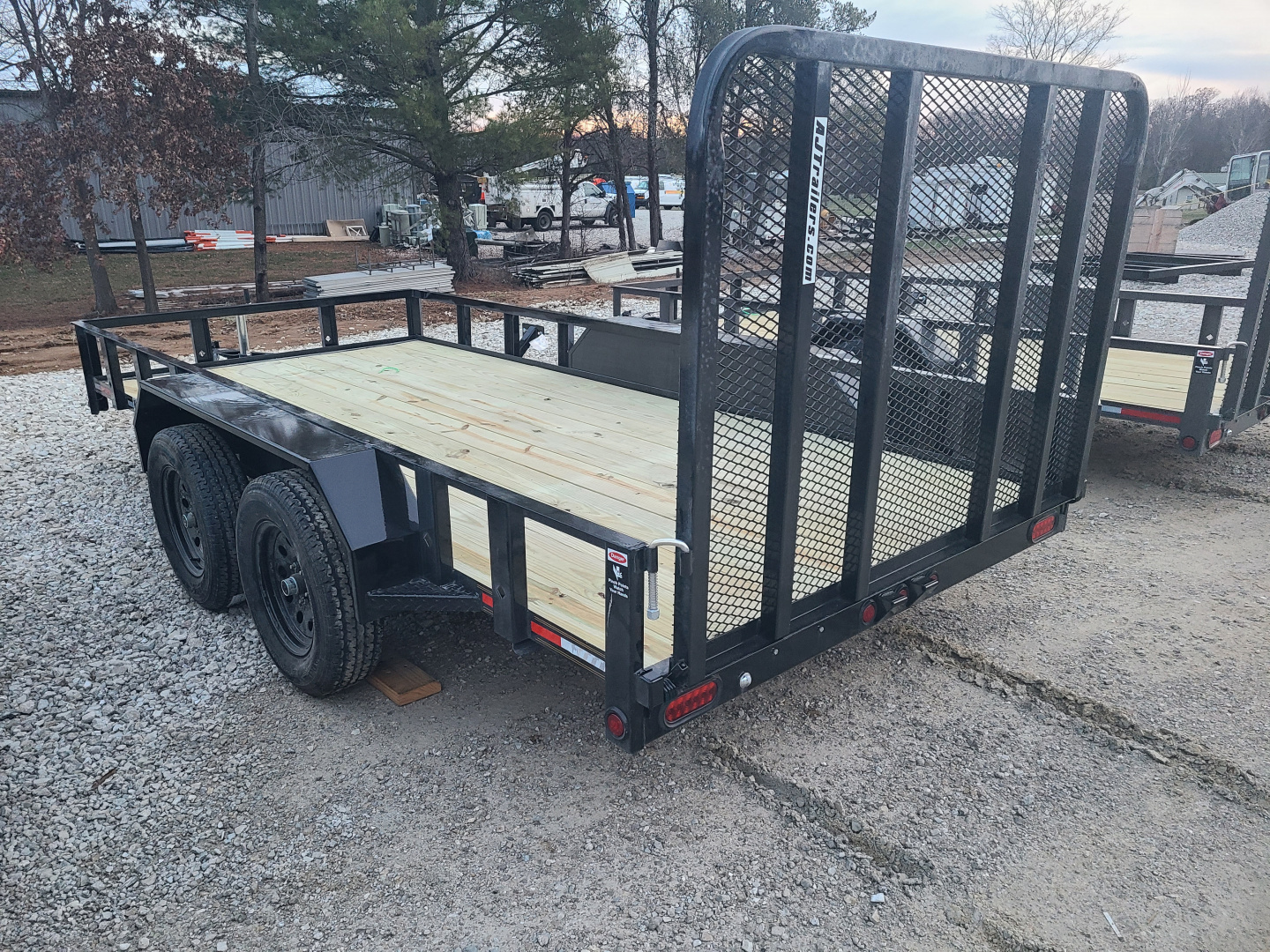 New Heartland 76'X14' ECONO UTILITY, 4' GATE