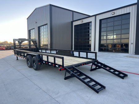 New 2026 PJ 83"x24' Gooseneck Angle Pipetop Trailer – P8