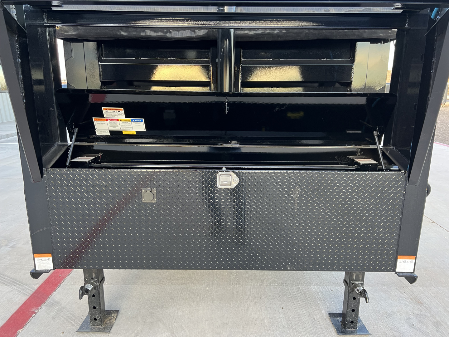 New 2026 PJ 83"x16' GN Tandem Axle Low Pro Telescopic Dump w/ 48" Sides – DT