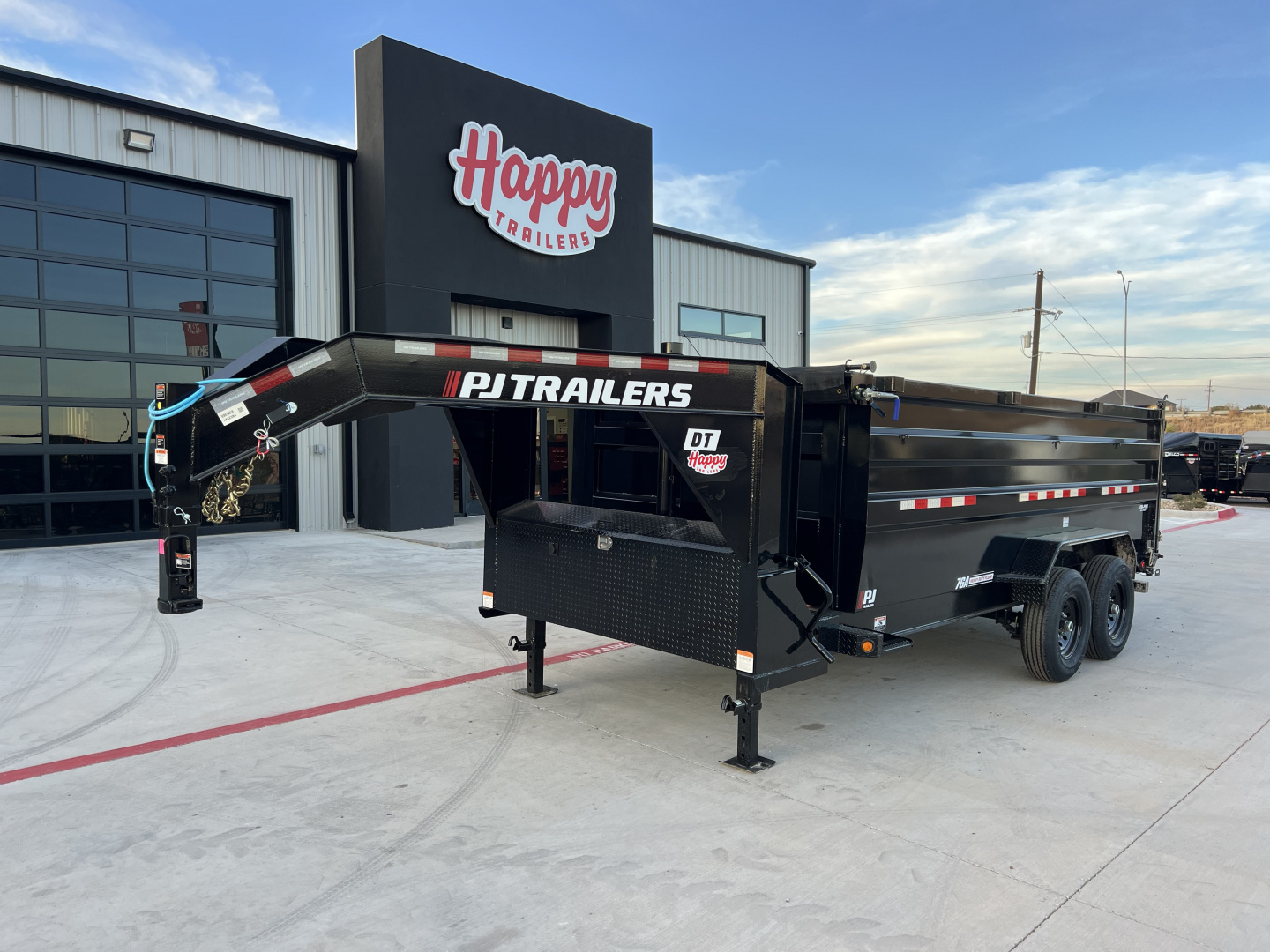 New 2026 PJ 83"x16' GN Tandem Axle Low Pro Telescopic Dump w/ 48" Sides – DT