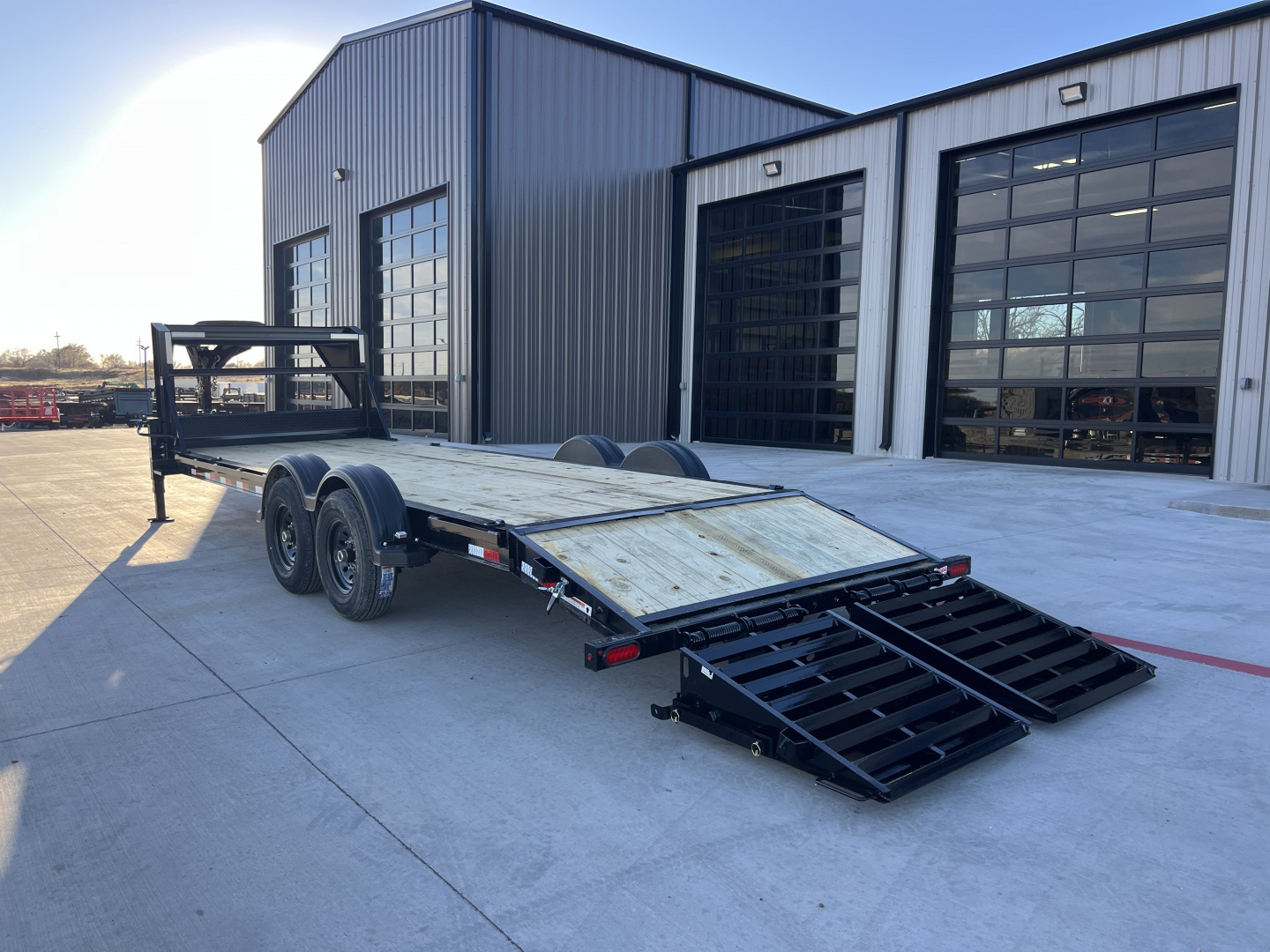 New 2026 PJ 83"x24' Gooseneck I-Beam Equipment Trailer – EV