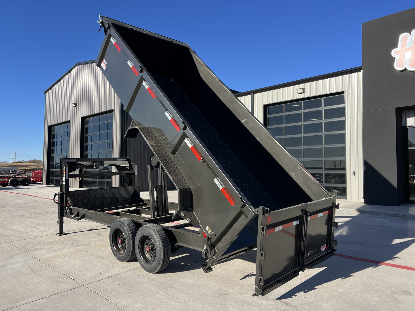 New 2026 MAXX-D 83”x16’ 18K Gooseneck Dump w/ 36” Sides – DJX
