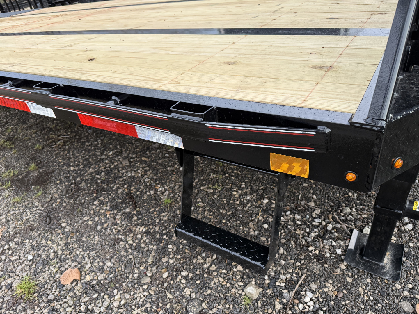 New 2026 Diamond C Trailers FMAX 210 MR / XDR 2.0 30X102 Equipment Trailer