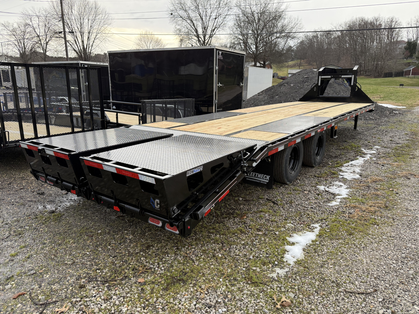 New 2026 Diamond C Trailers FMAX 210 MR / XDR 2.0 30X102 Equipment Trailer