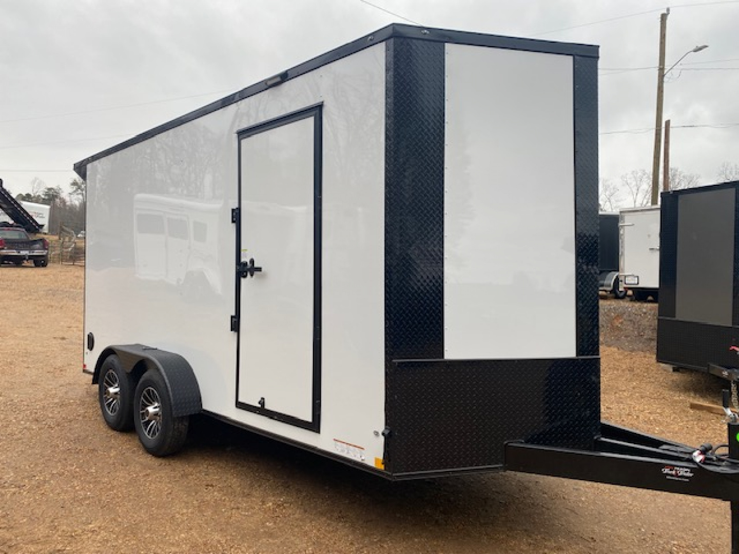 New 2026 Diamond Cargo 7x16taWHITE -BLK/OUT Cargo / Enclosed Trailer