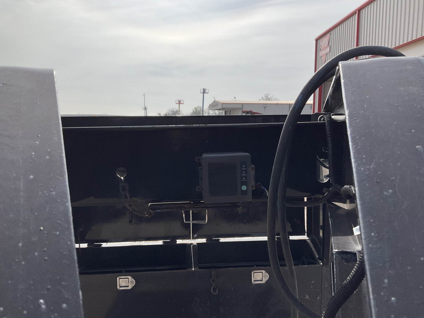 Used 2022 Load Trail 102"x40' GN Flatbed