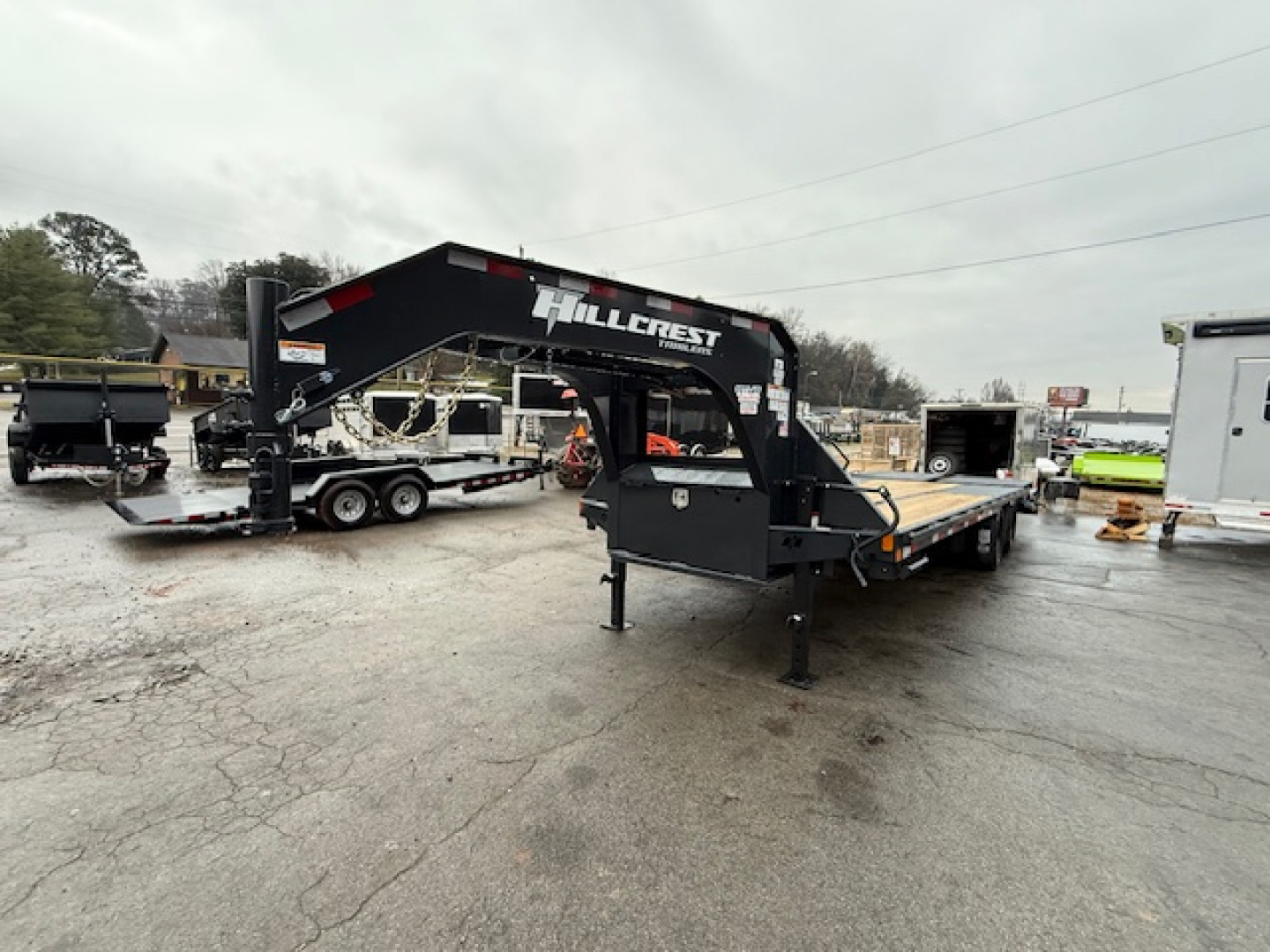 New 2026 Hillcrest Gooseneck 20+5 25.9K W/ Max Ramps