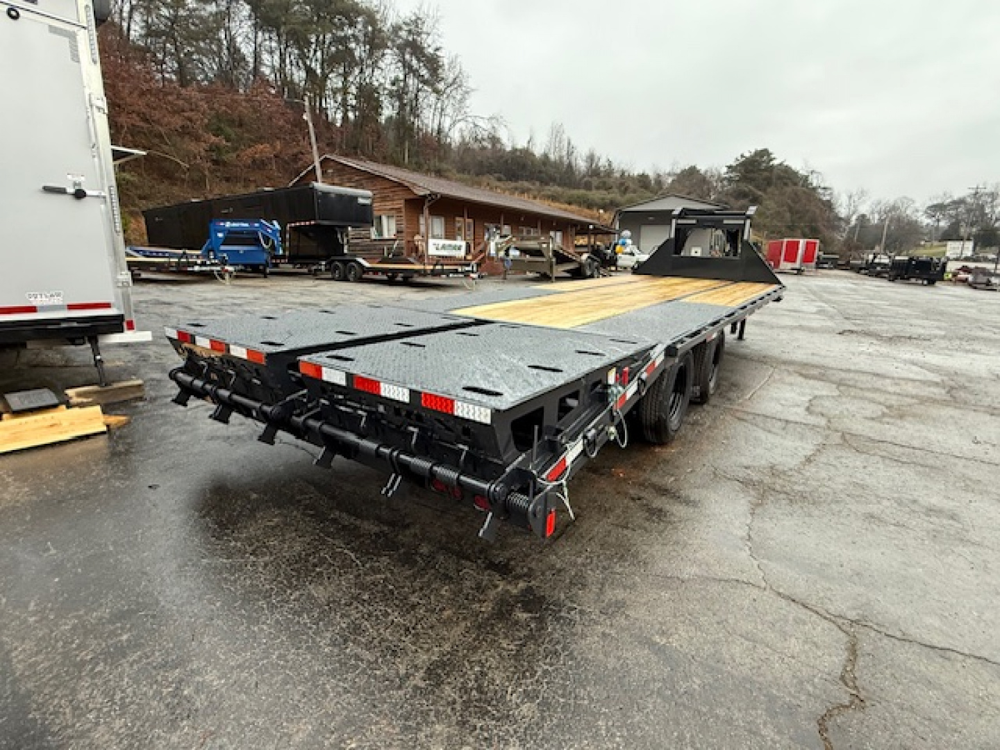 New 2026 Hillcrest Gooseneck 20+5 25.9K W/ Max Ramps