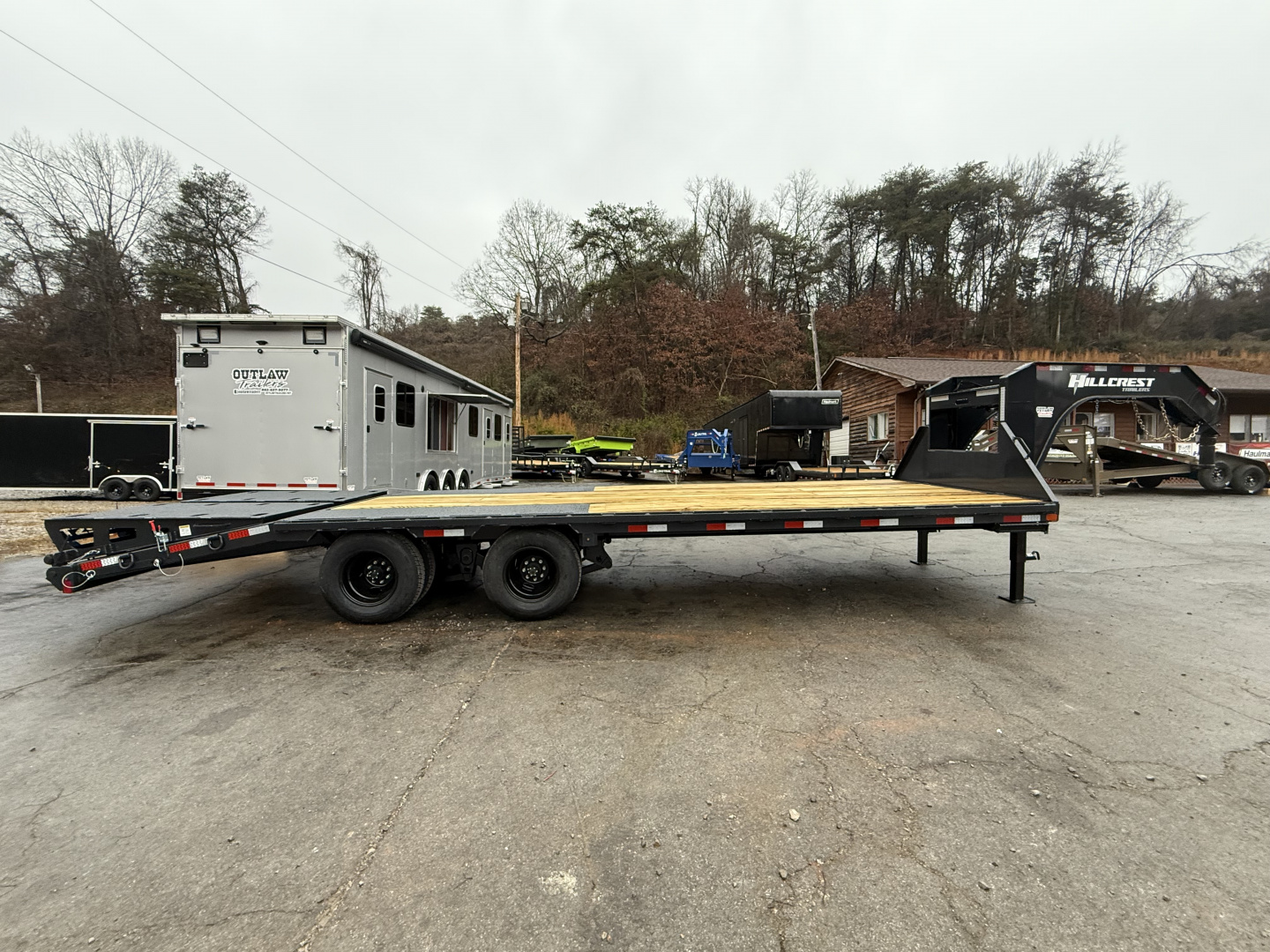 New 2026 Hillcrest Gooseneck 20+5 25.9K W/ Max Ramps