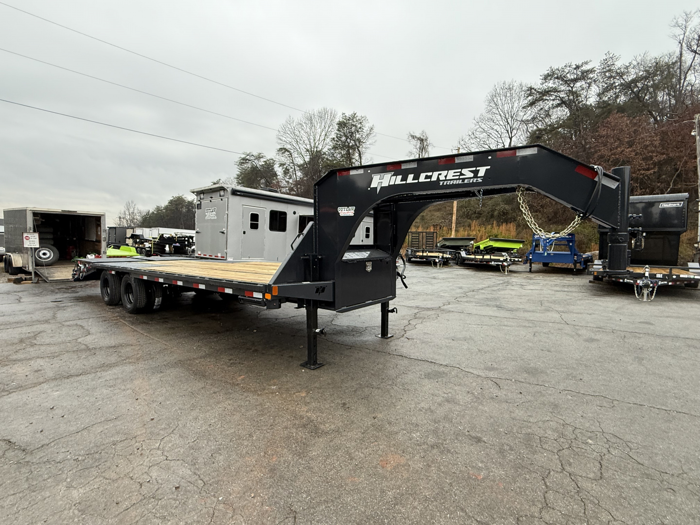 New 2026 Hillcrest Gooseneck 20+5 25.9K W/ Max Ramps