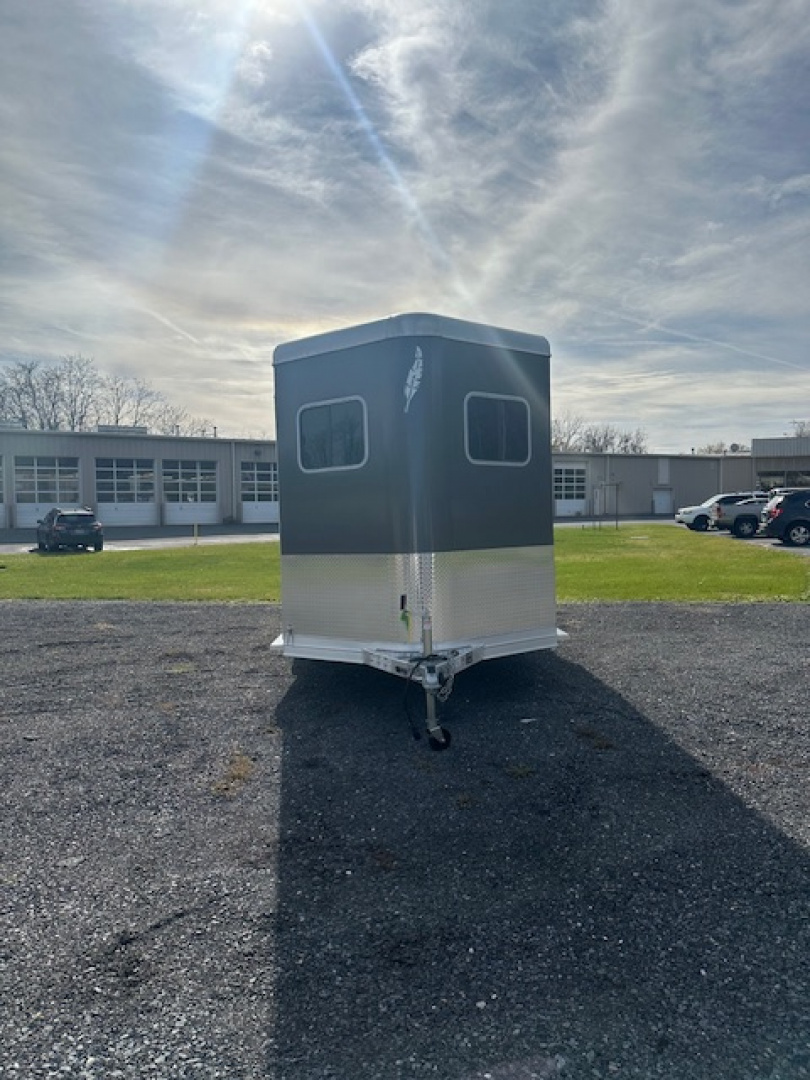 New 2026 Featherlite Trailers 9300 Horse Trailer