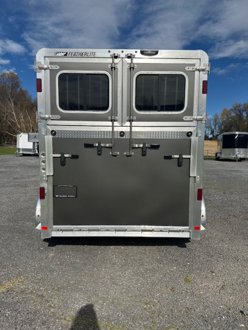 New 2026 Featherlite Trailers 9300 Horse Trailer