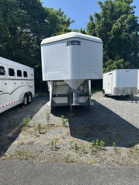 Used 2015 Gore Trailers HORSE TRAILER Horse Trailer